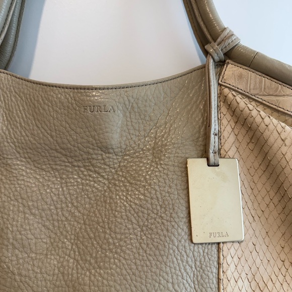 Furla Beige Large Leather Tote Bag - Picture 3 of 6